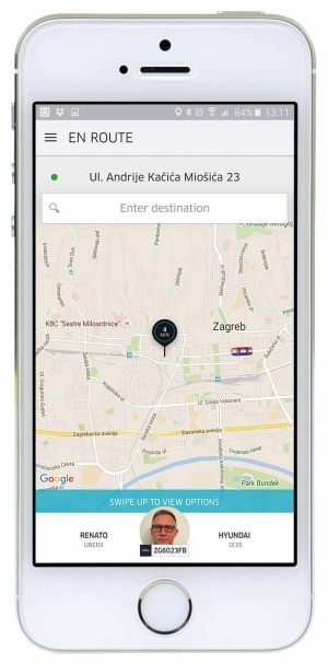 Uporaba aplikacije Uber je trivialna, v le nekaj minutah vam bo priskrbela voznika. Na sliki klic voznika v Zagrebu, kjer storitev že deluje. 